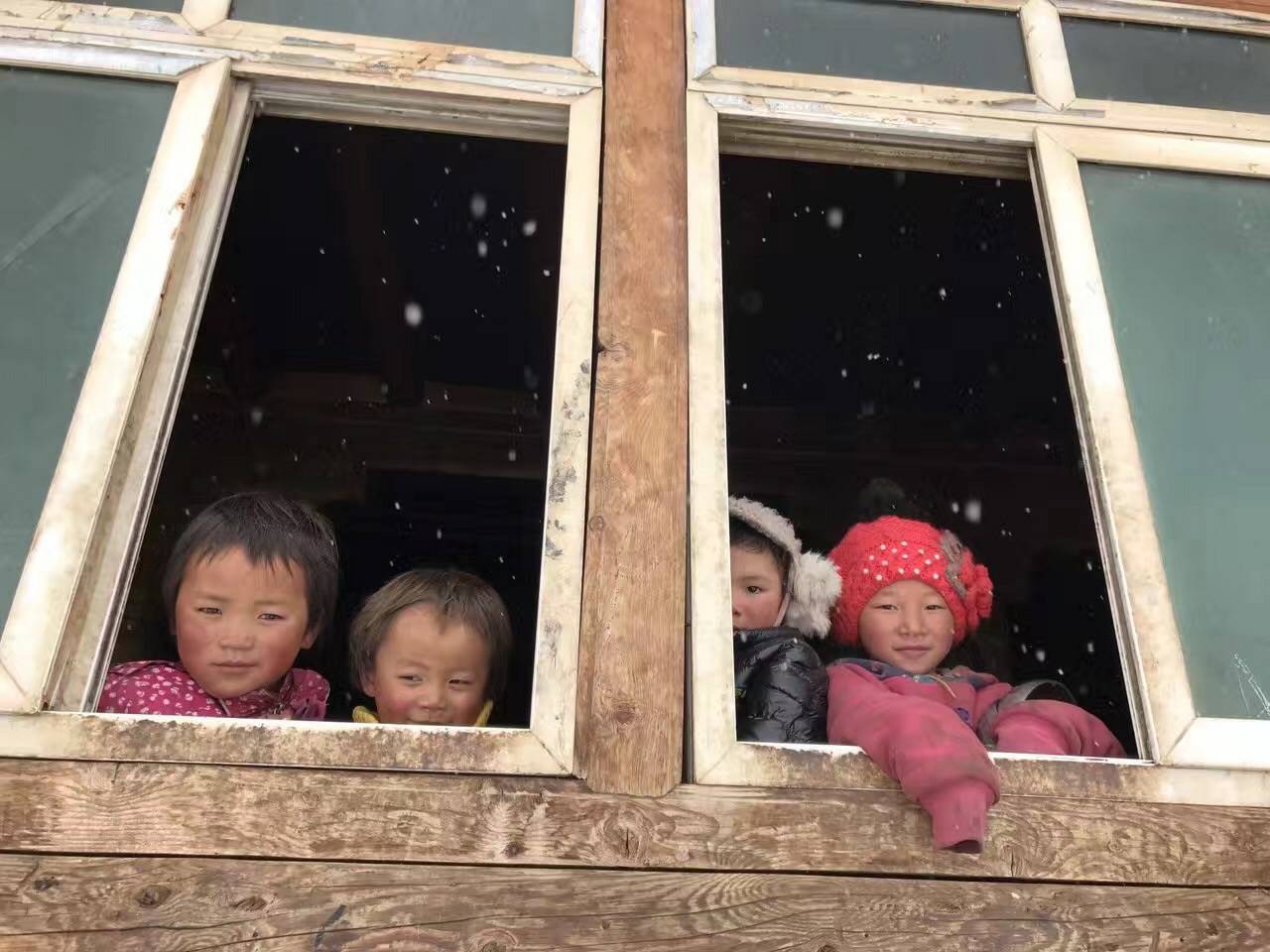 米兰体育·米兰网站在线登入-米兰(中国)公益回顾丨家国同欢月同圆 温暖满载甘孜州(图9) 米兰体育·米兰网站在线登入-米兰(中国)公益回顾丨家国同欢月同圆 温暖满载甘孜州(图9)